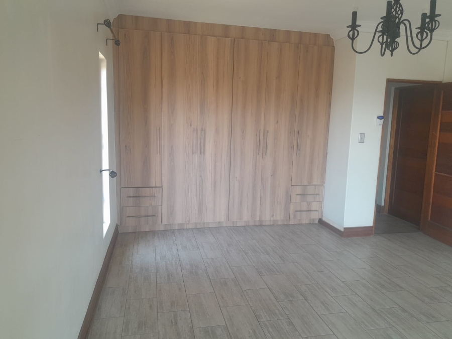 To Let 5 Bedroom Property for Rent in Cashan North West